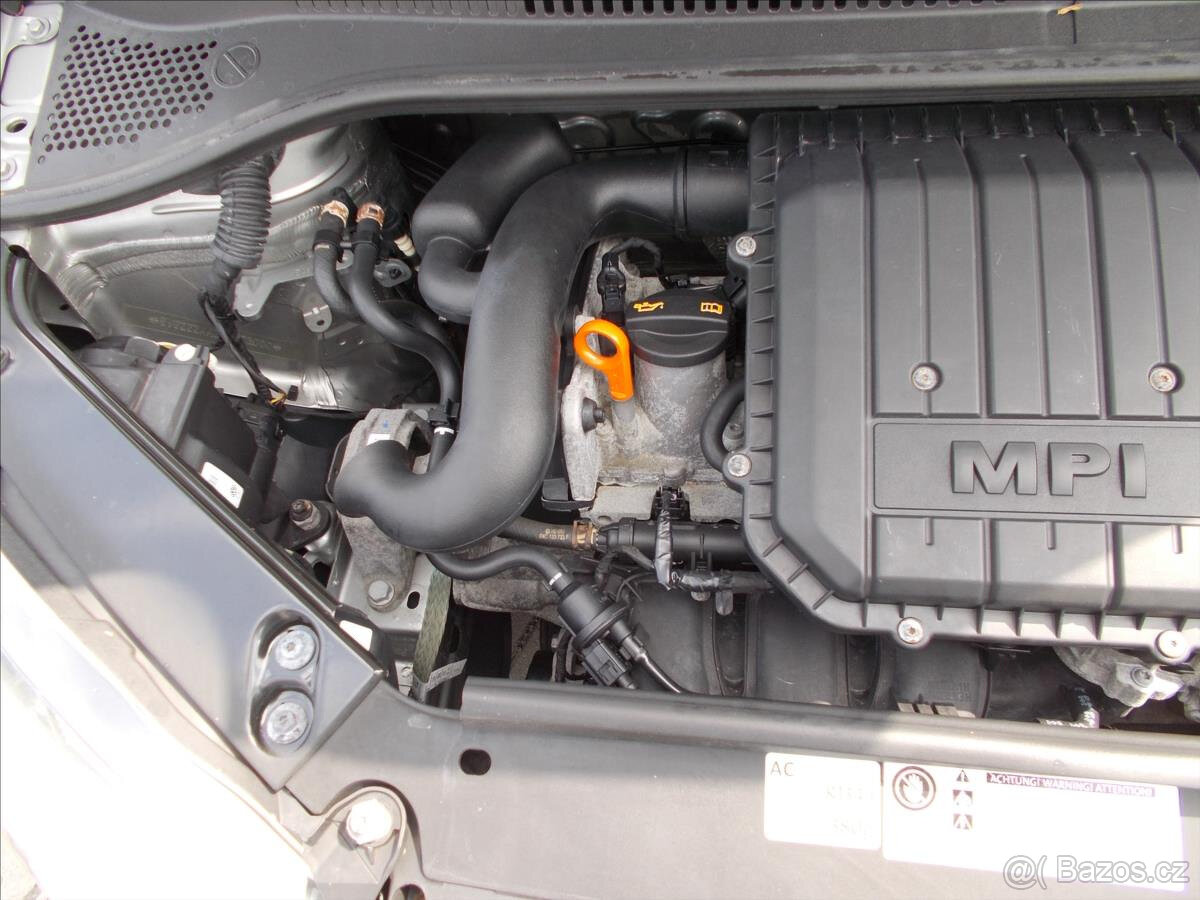 VW up 1.0 MPI 55 kW – KLIMA, vyhř. sedadla, nová STK - 10