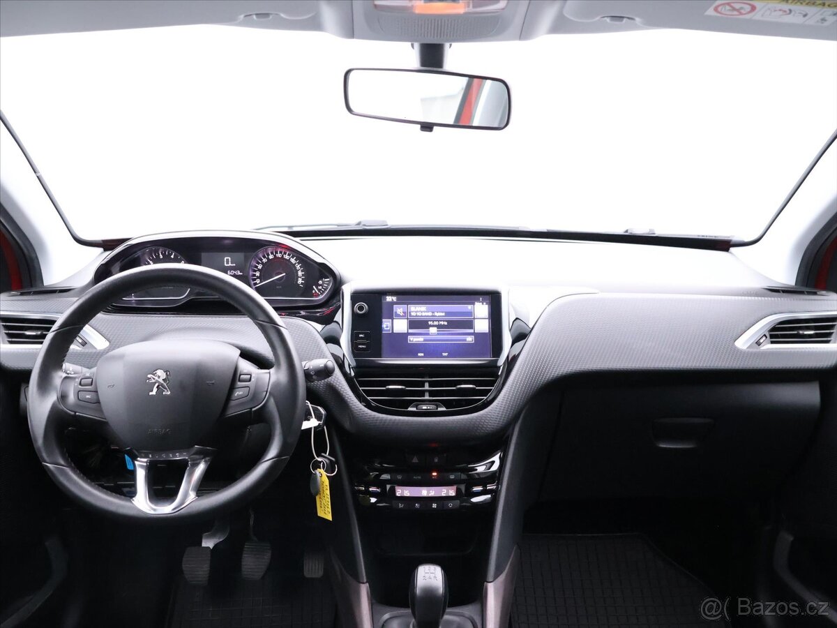 Peugeot 2008 1,2 PureTech 60kW CZ Tempo (2016) - 10