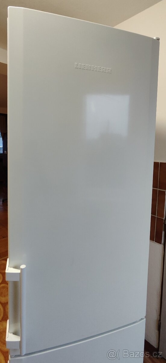 Prodám kombinovanou lednici s mrazákem LIEBHERR CN 4013 - 10