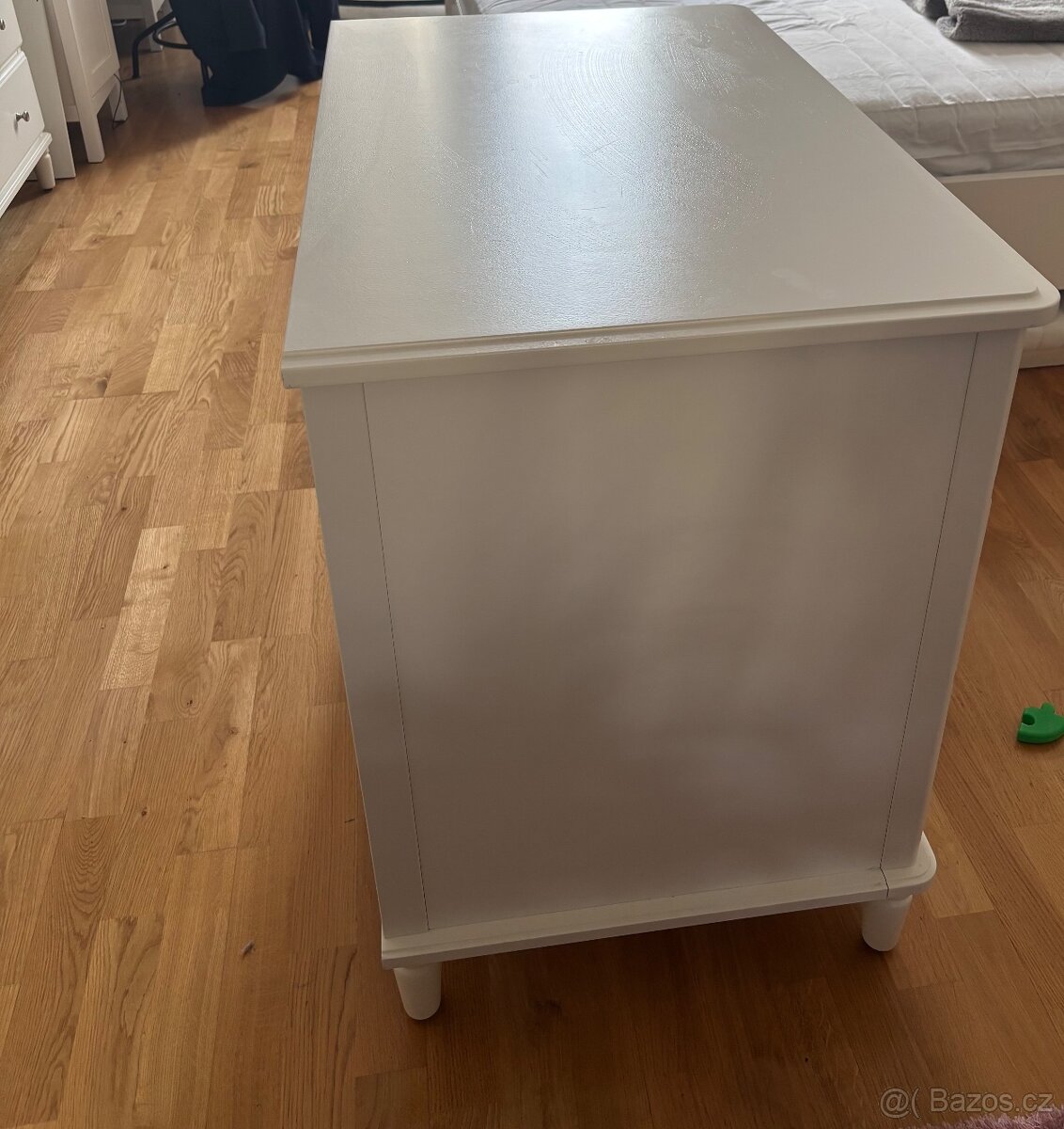 Prodám dvě komody IKEA Tyssedal - bílé - 10