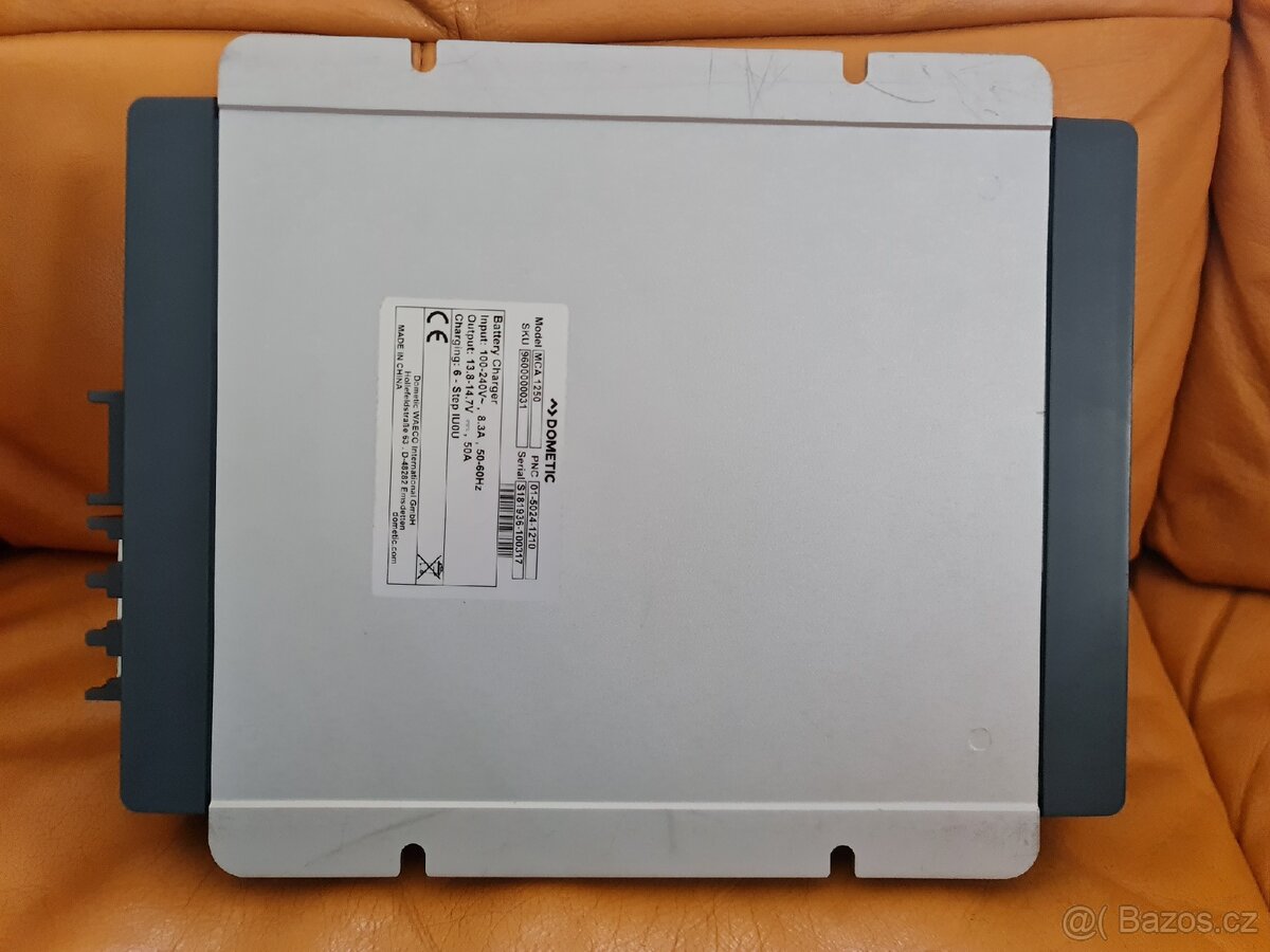 DOMETIC
Nabíječka PerfectCharge MCA1250 - 10