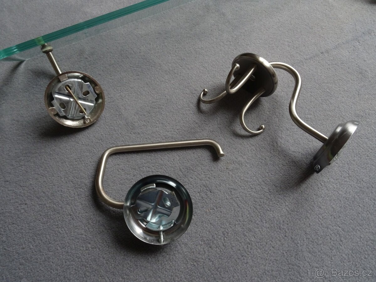 Koupelna a WC - set doplňků - cena za vše - 10