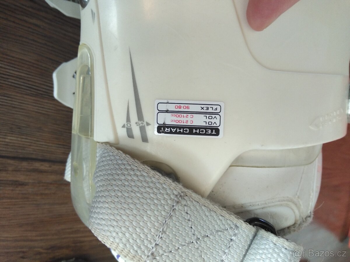 Prodám velmi pěkné dámské lyžáky HEAD velikost 38 - 10