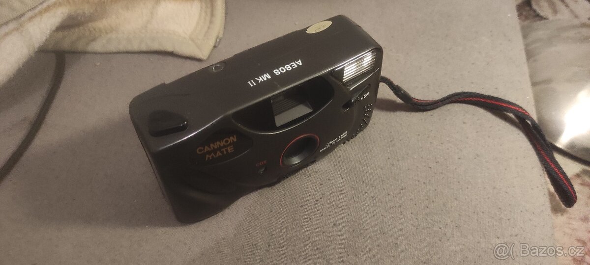 Staré fotoaparáty, kamera a príslušenství - 10