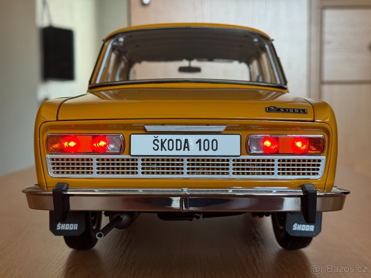 Škoda 100 1:8 DeAgostini kovový model - 10