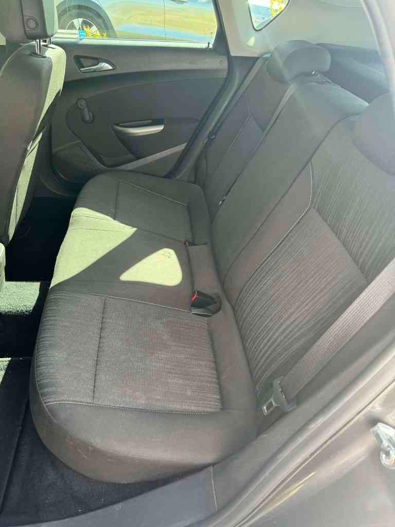 Astra 2011 1.4T - 10