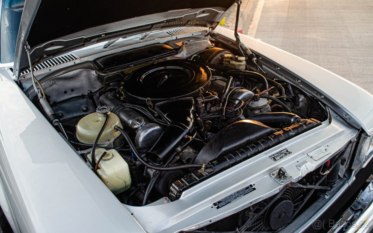 Mercedes-Benz SL450 R107 - 10