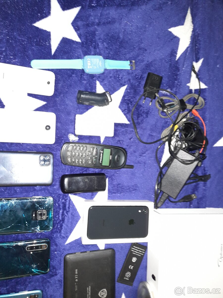 Elektronika telefony počítač tablety - 10