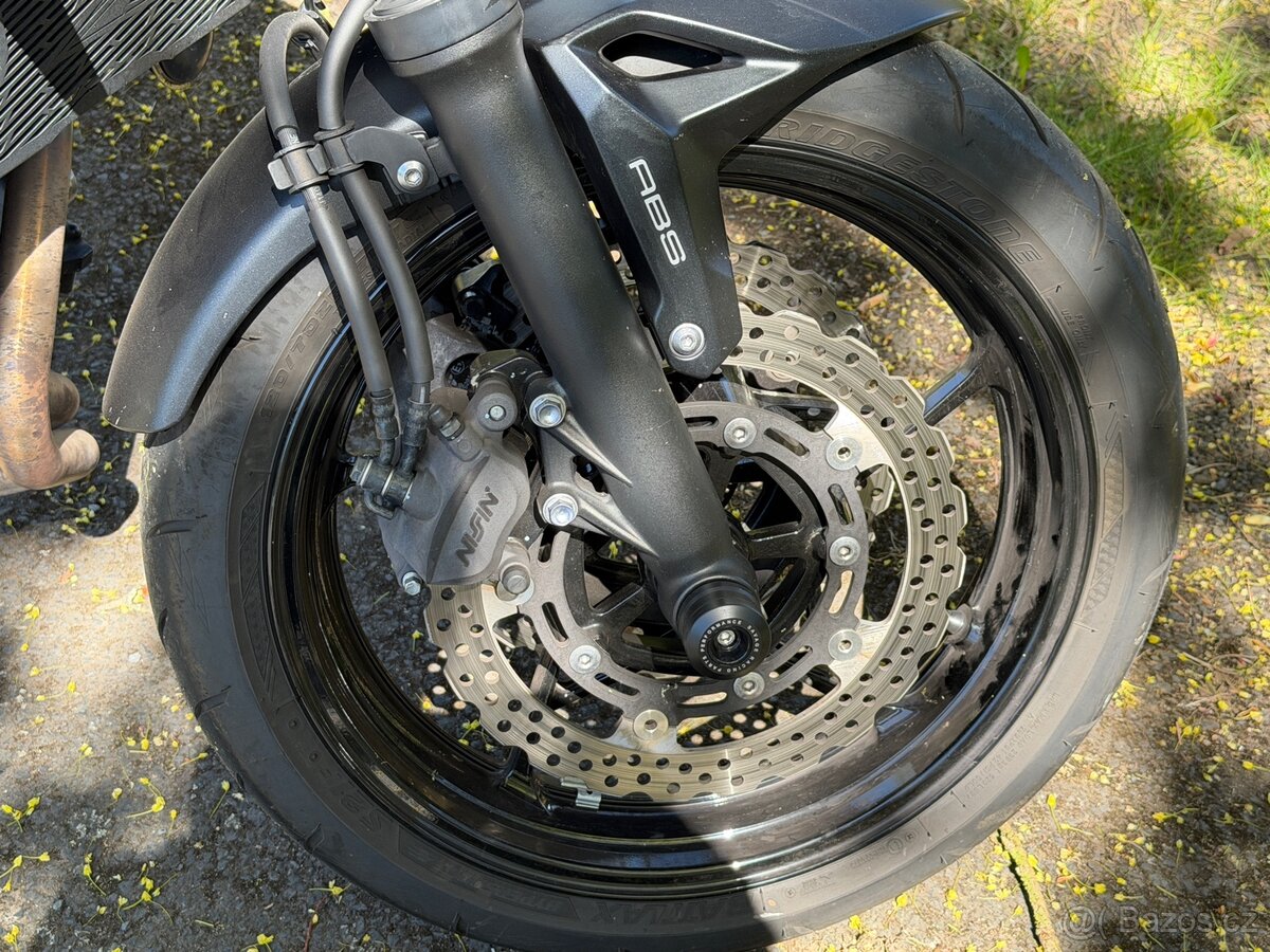 Kawasaki Z650 - 10