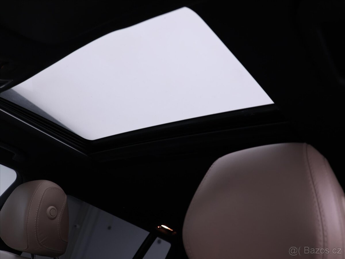 Mercedes-Benz GL 3,0 350 Bluetec 4Matic 7 míst (2014) - 10