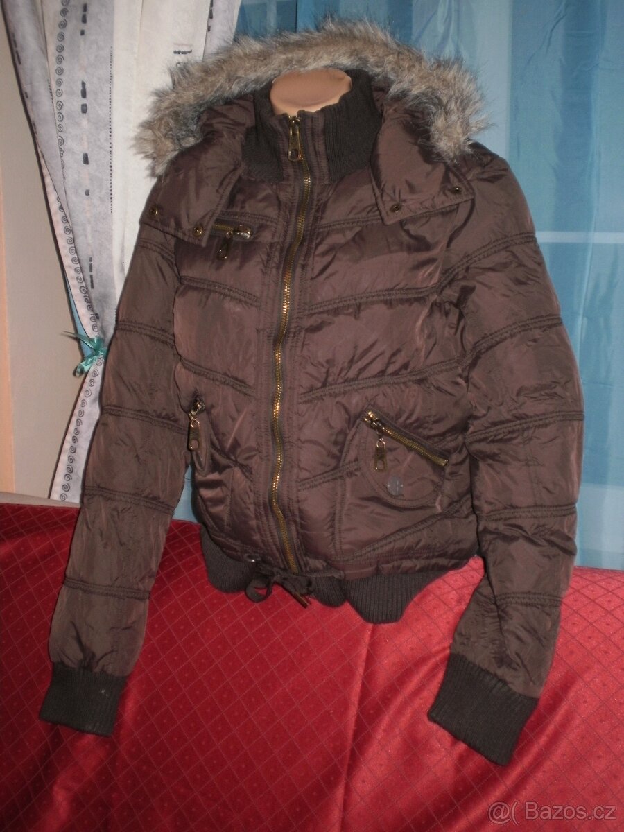 #zimni bunda# s kapucí# s kozesinou#prosivana - 10
