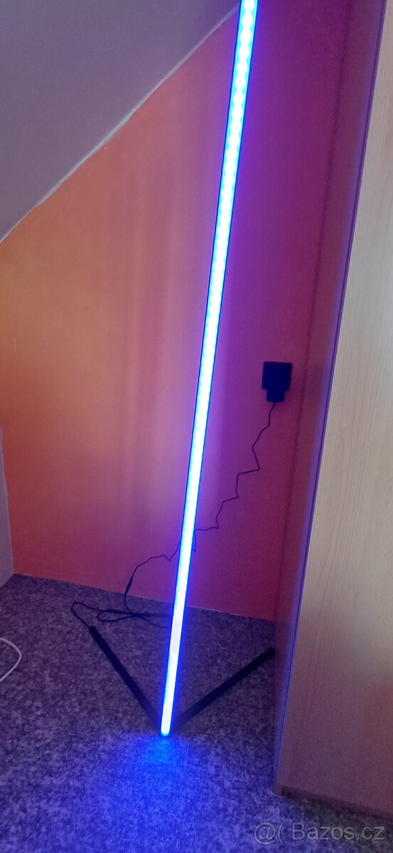 Led barevná stojací lampa na podlahu, dálkový ovladač - 10