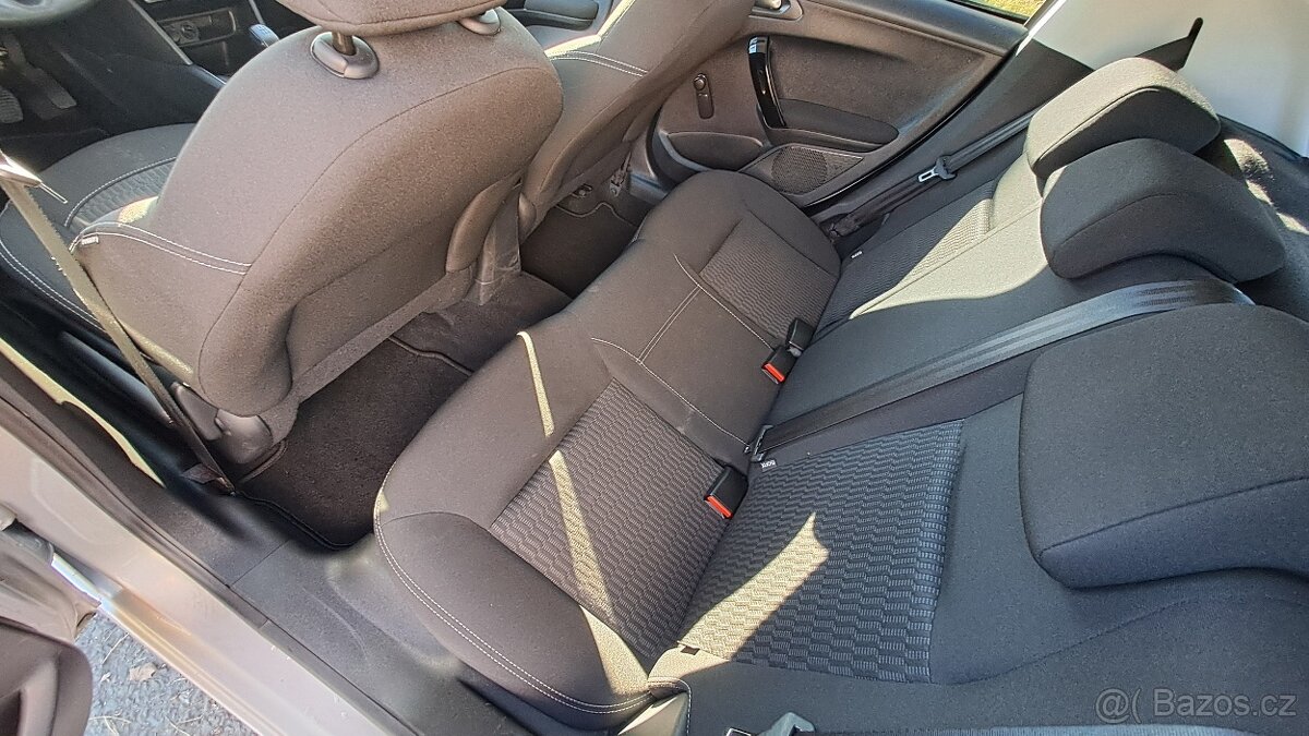 Peugeot 208 1.2 PureTech Active - 10