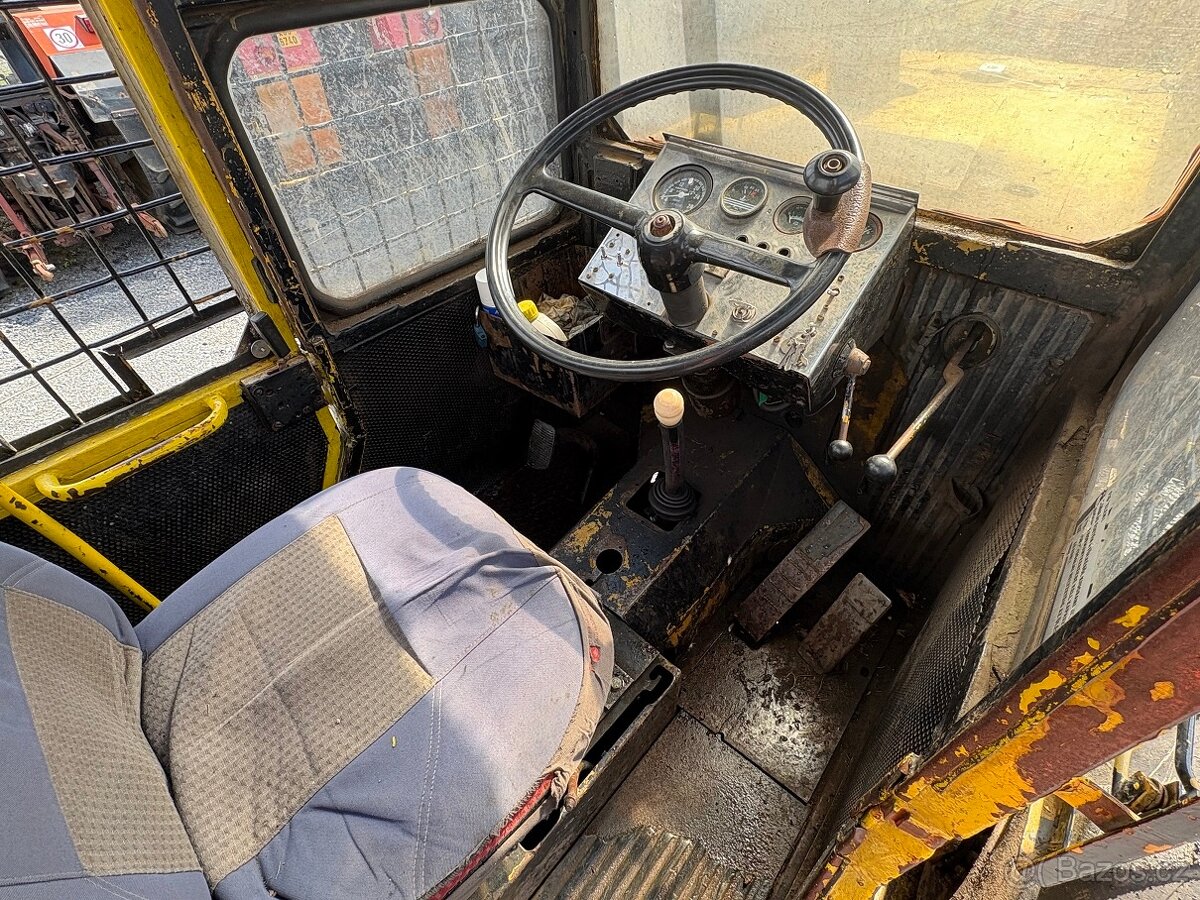 LKT 81 lesní kolový traktor - 10