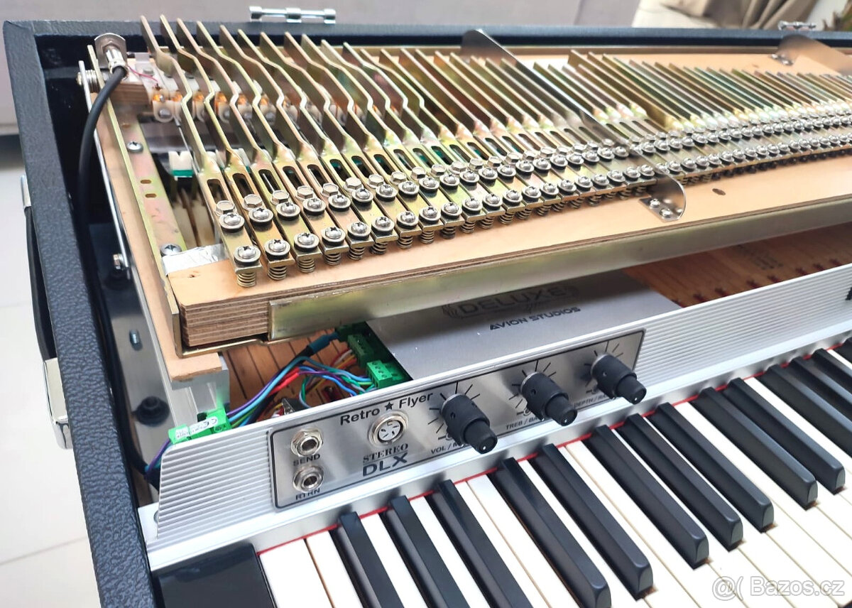 RHODES MARK I SeventyThree rok 1976 - 10