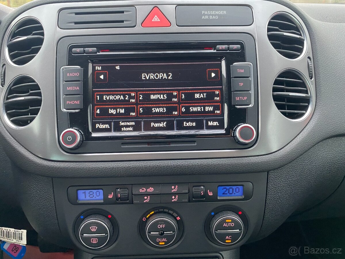 VW Tiguan 2.0 TDi DSG 4x4, Servis, Senzory - 10