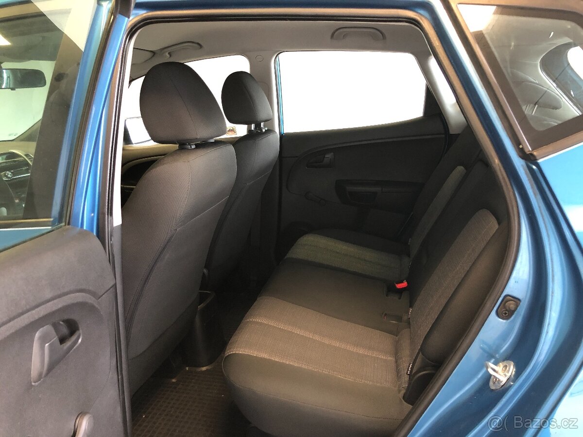 KIA VENGA 1.4 16V - 10