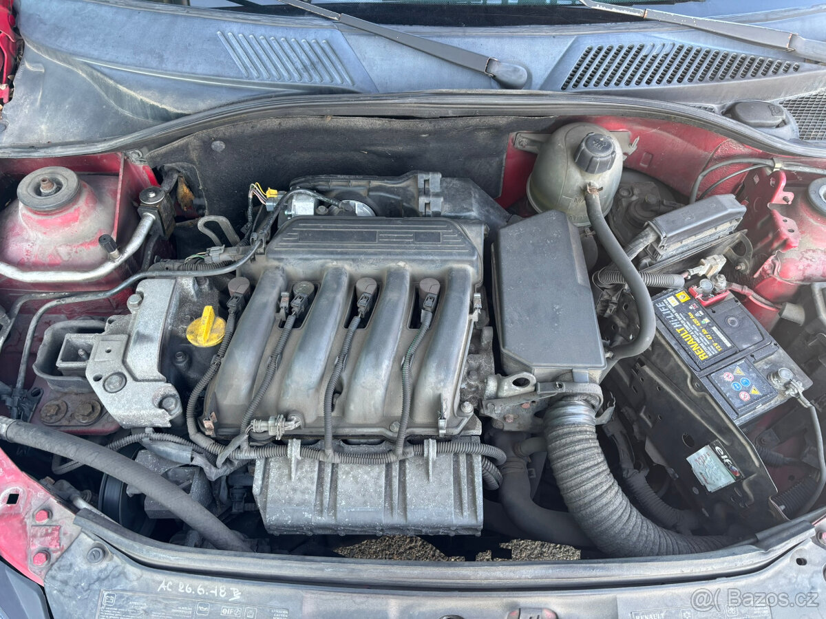 Renault Clio 1.4i - 10