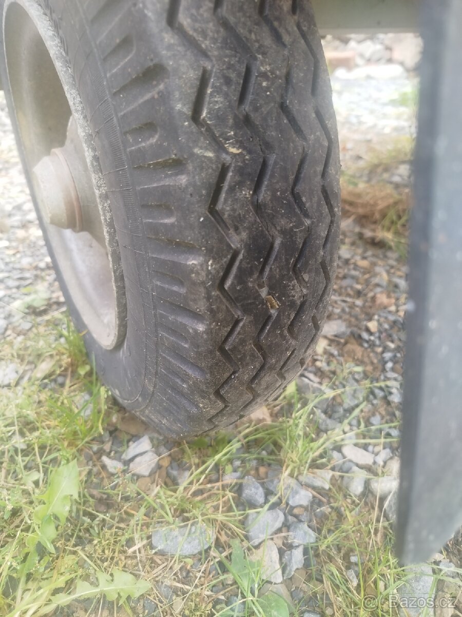 Přívěsný vozík - 10