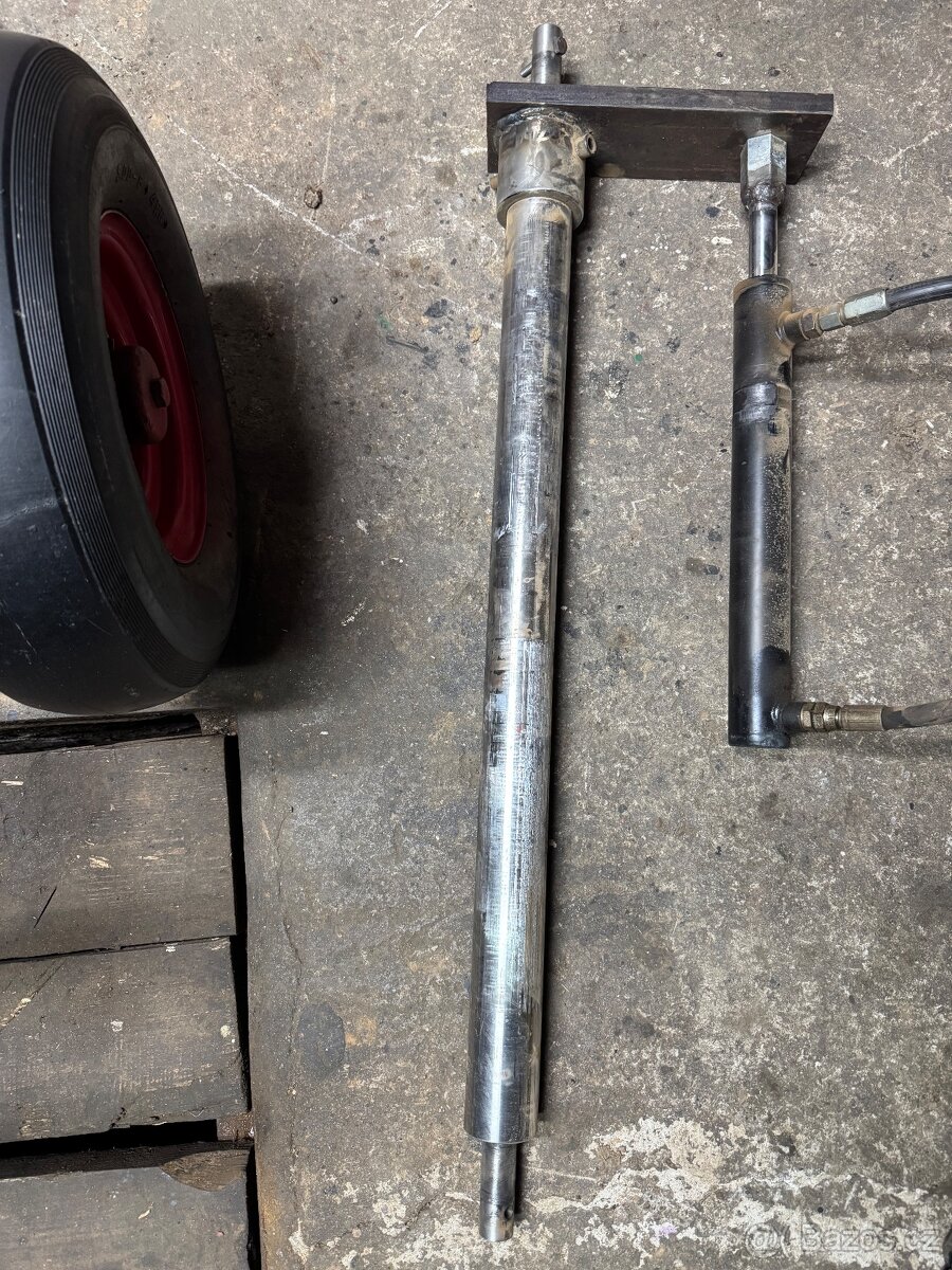 Soutěžní pluh Kverneland MZ + hattat c3065 - 10