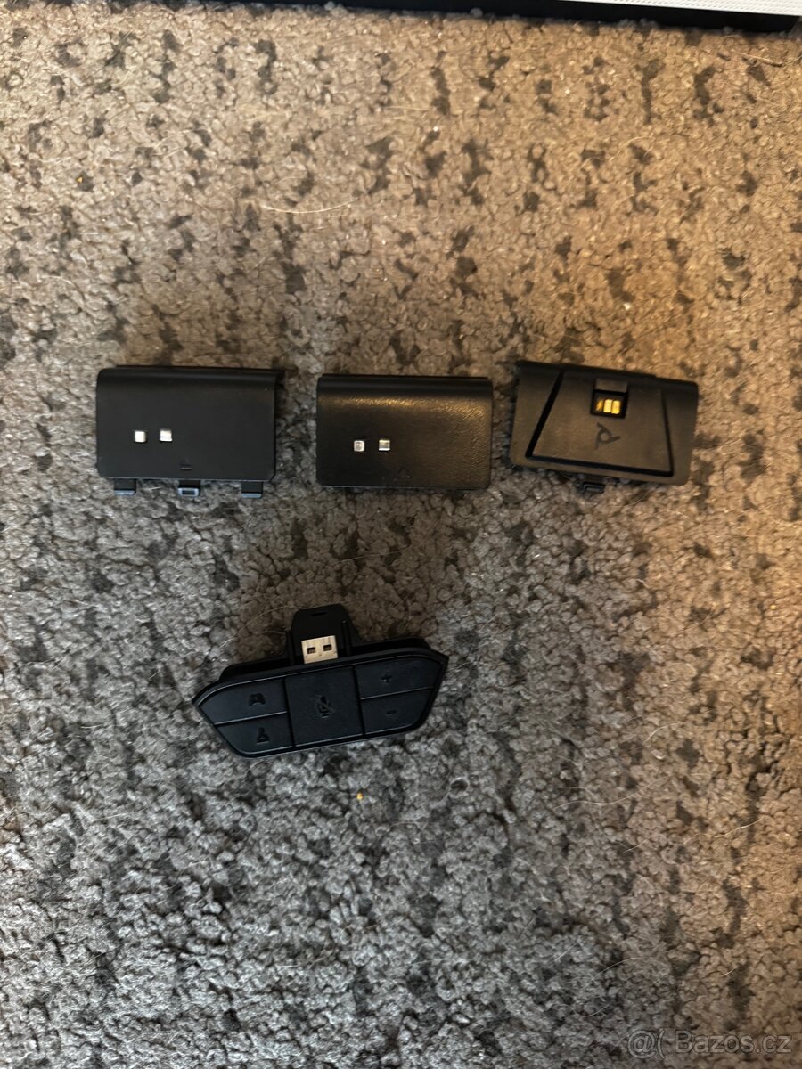 Xbox one s + příslušenství - 10