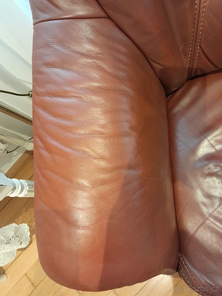 Nabízíme koženou rohovou sedací soupravu. - 10