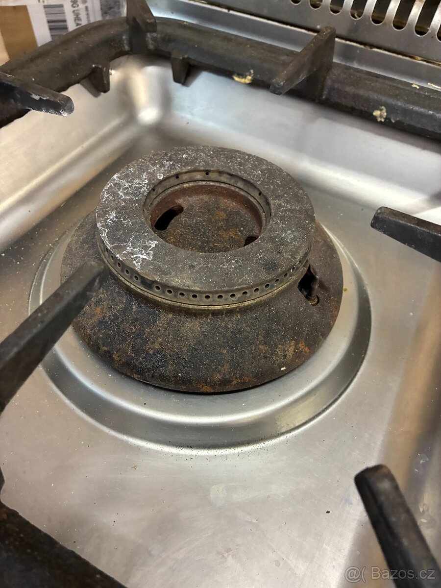 Plynový sporák s plynovou troubou MBM G4SFE8 řada 900 - 10