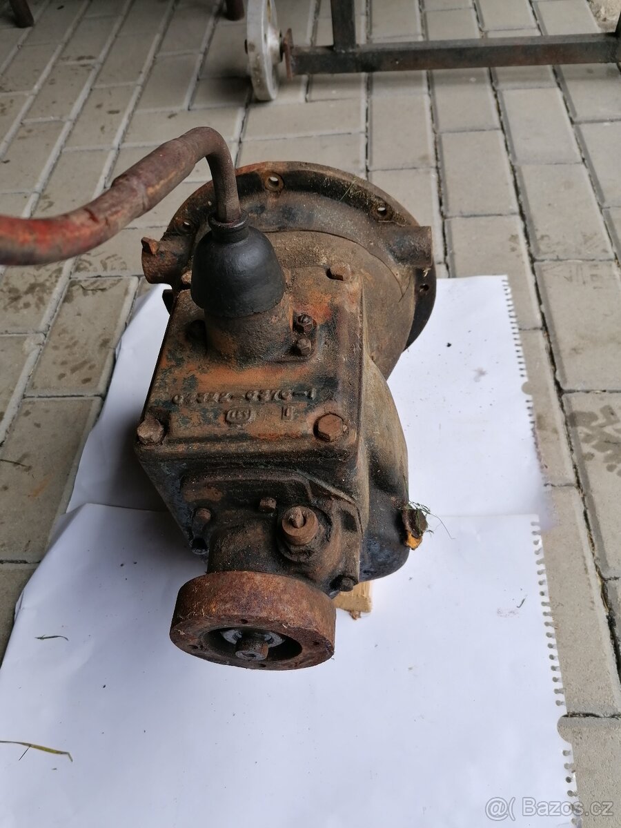 Díly veterán Praga - 10