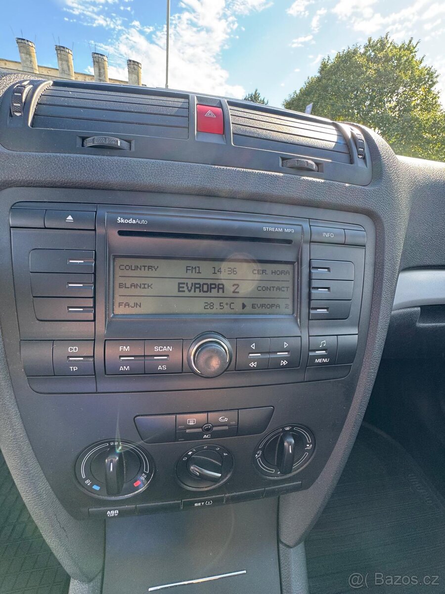 Škoda Octavia - 10