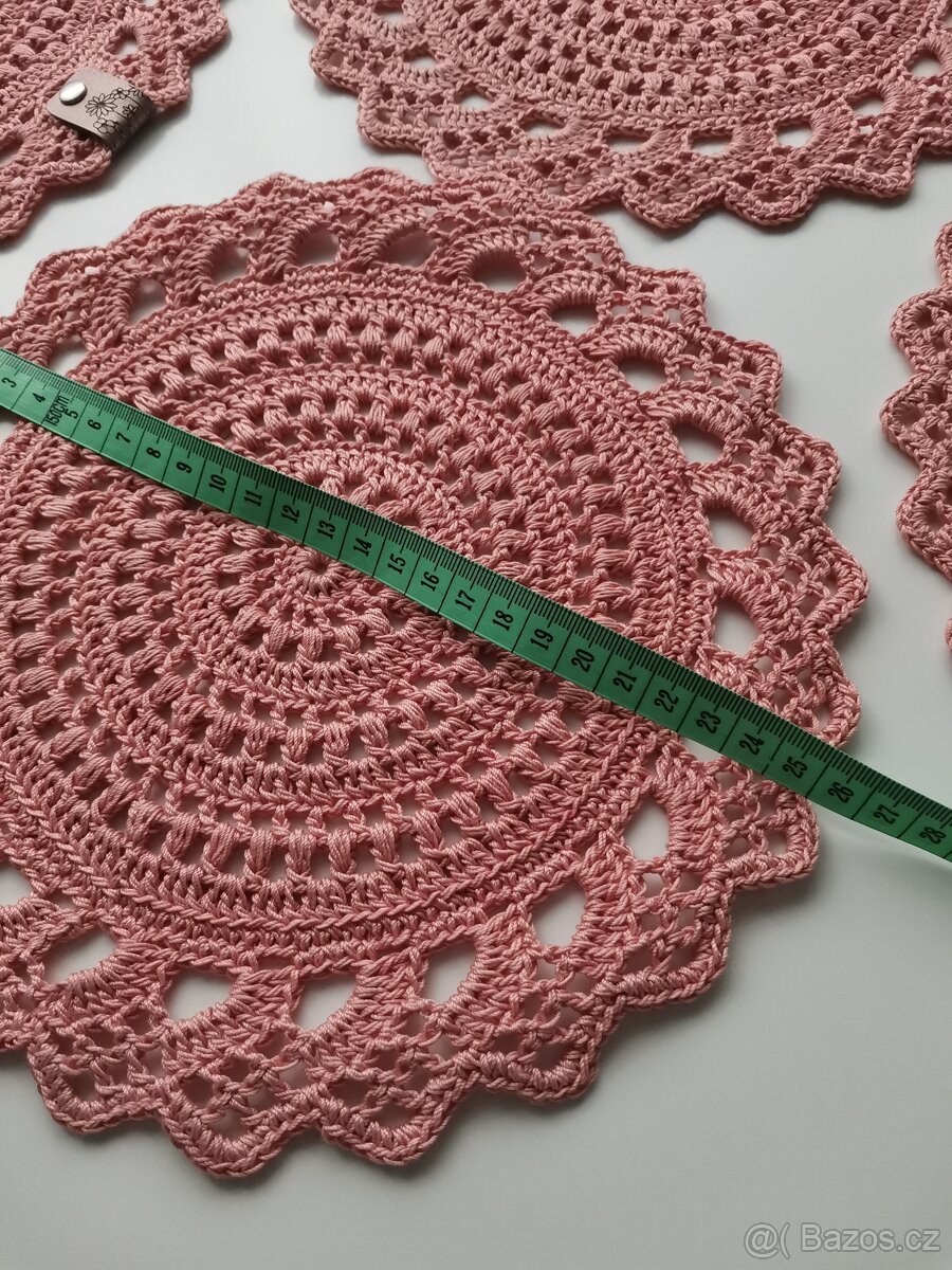 Vánoční dekorace na stůl 1ks - 10