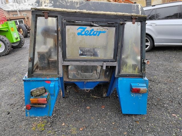 ZETOR 7045 díly (motor,převodovka,kabina a td.) - 10