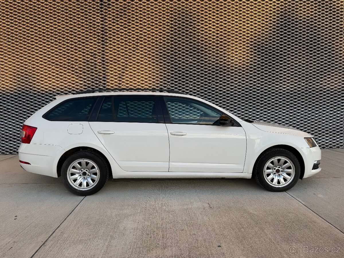 Škoda Octavia Combi 1.6 TDi 85 kW - 10