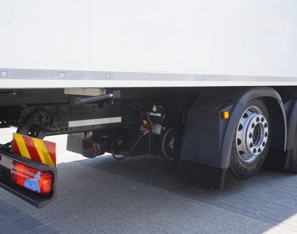 MAN TGX 26.470 - 6x2 - Krone - Carrier Supra 950 – EURO 6 - 10