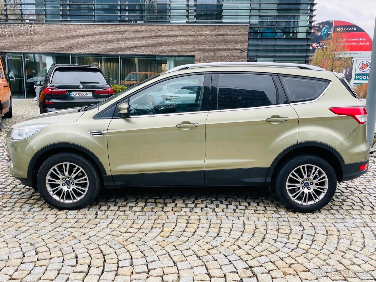Ford Kuga 2.0TDCi 4x4 MANUÁL VÝHŘEV SERVISKA TITANIUM - 10