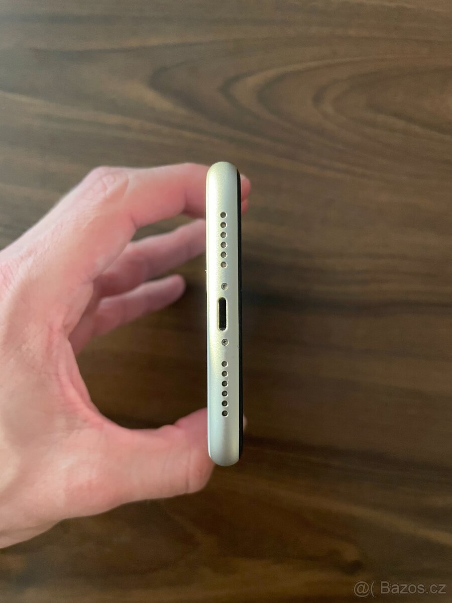 iPhone 11 (128gb) - 10