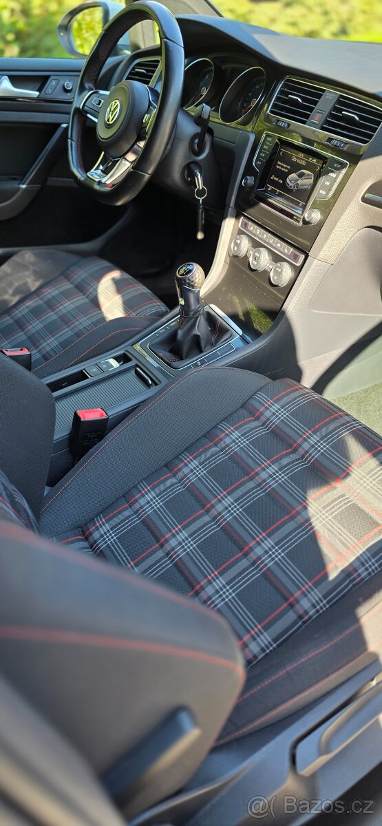 Volkswagen Golf 7 GTI 2.0 TSI 162 kW - 10