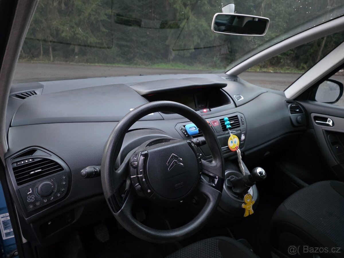 Citroen C4 Picasso 1.6hdi 16V - 10