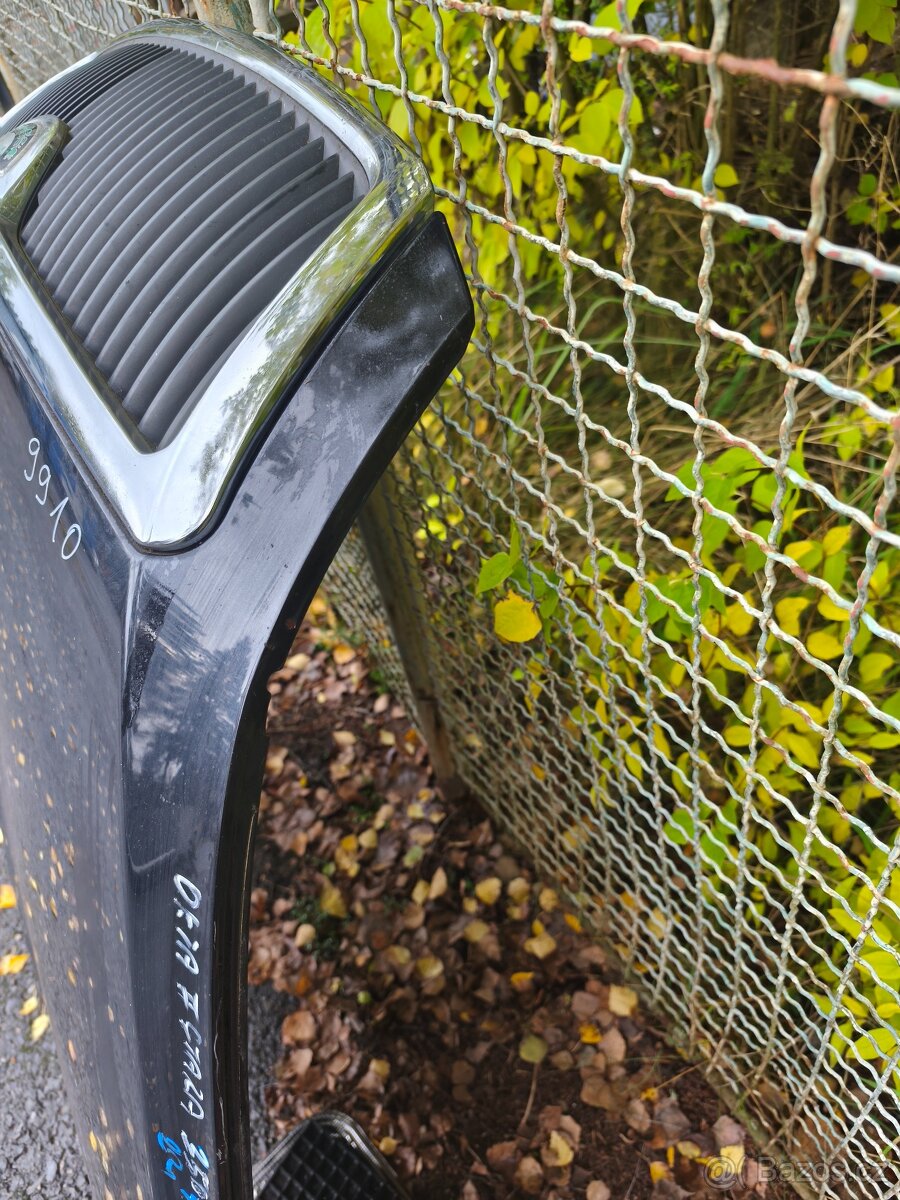 Skoda Octavia 2 - přední kapota - 10