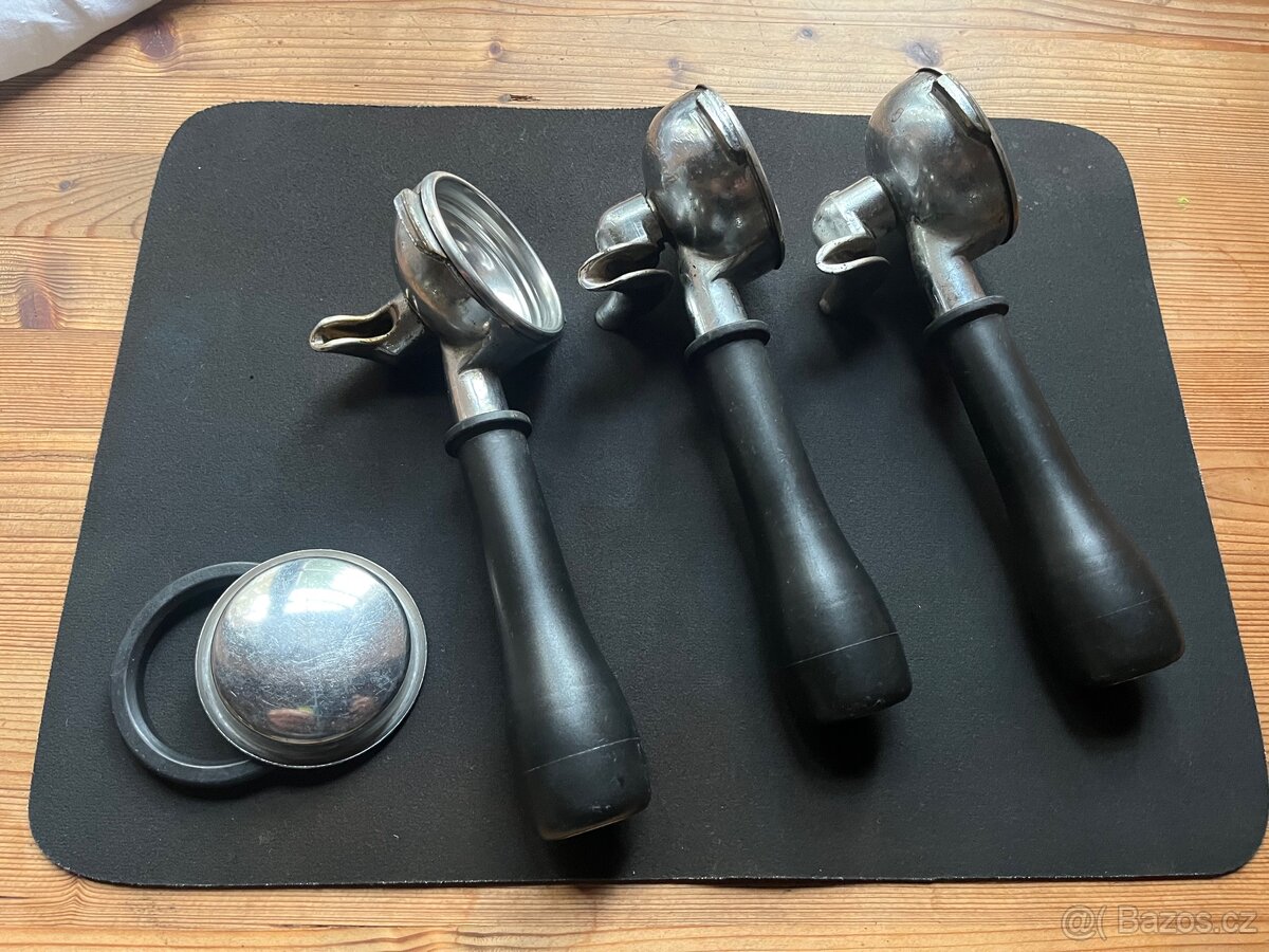 Kávovar dvoupákový ( gastro ) - 10