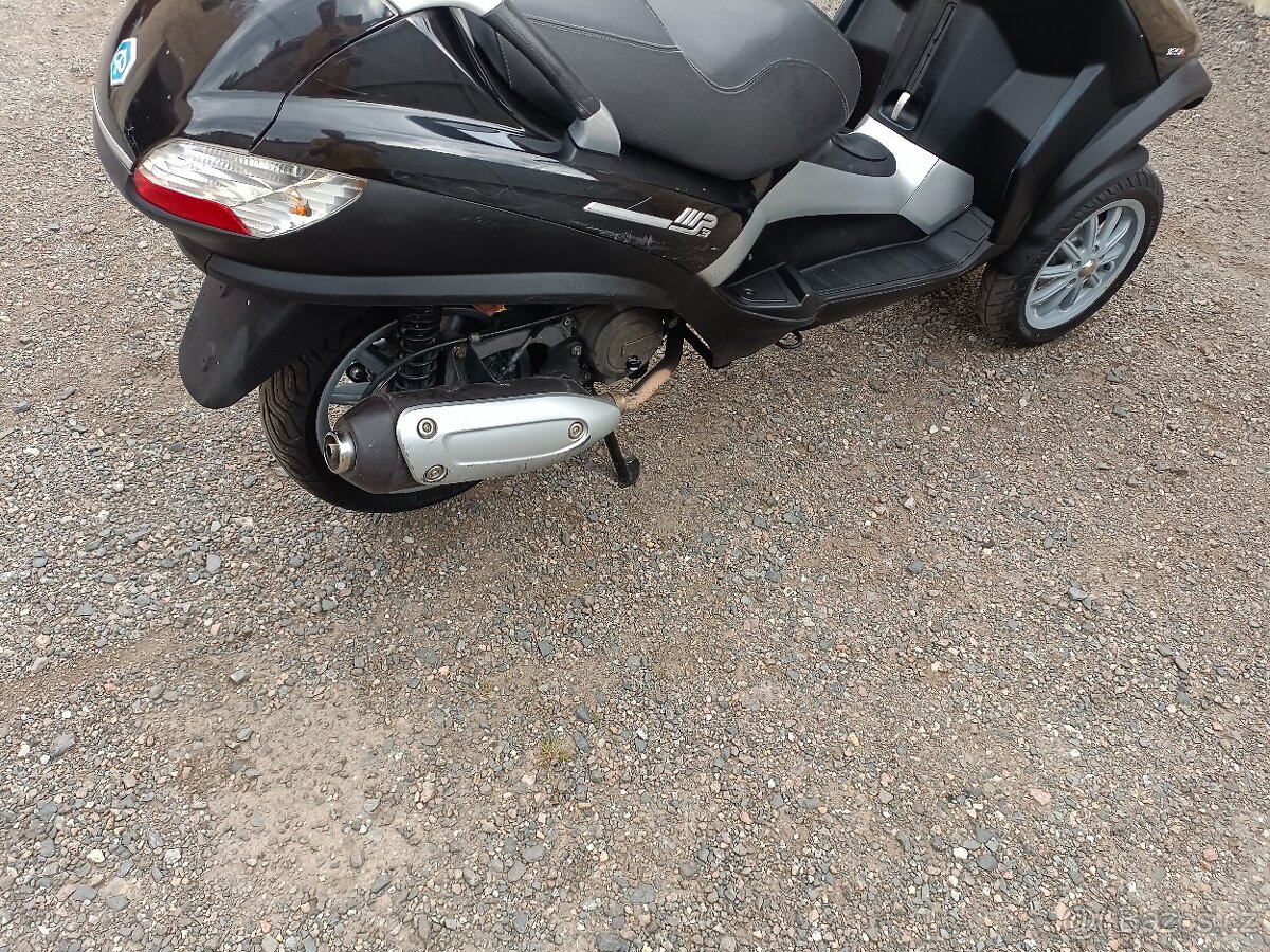 Piaggio mp3 125i - 10