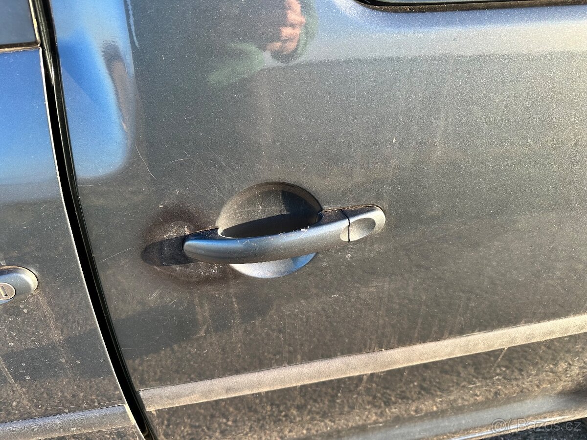 Volkswagen Caddy - 10