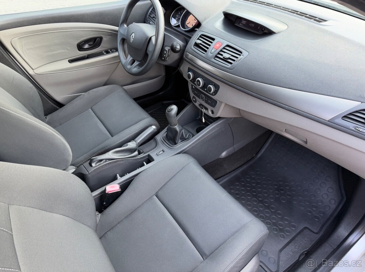 Renault Megane III. - 1.6 16V - 2010 - combi - 10