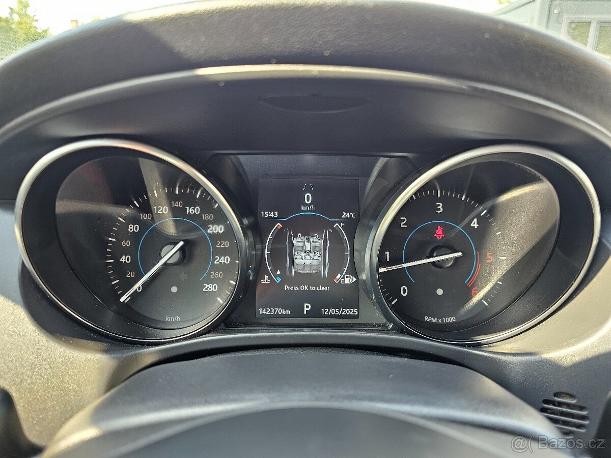 JAGUAR XE 2019 2.0D 132kW,VÝHŘEVY,NAVI,TEMPOMAT,SERVISKA - 10