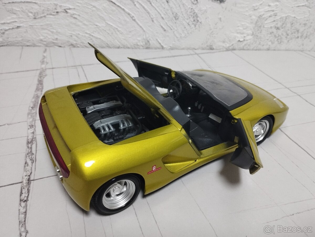 Ferrari Mythos 1/18 Guiloy - 10