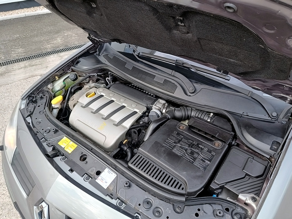 Renault Megane II 2.0 16V 99kw - 10