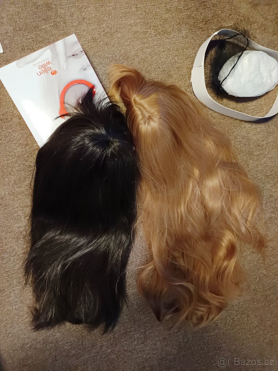 Dvě zánovní dámské paruky, tmavě hnědá a blond - 10