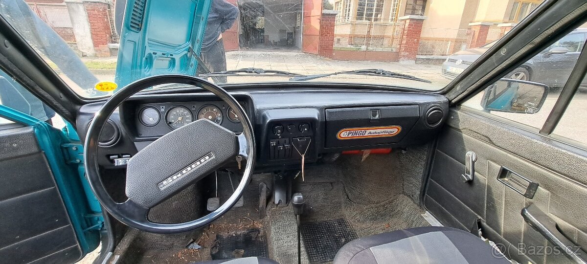 Škoda 120L - 10