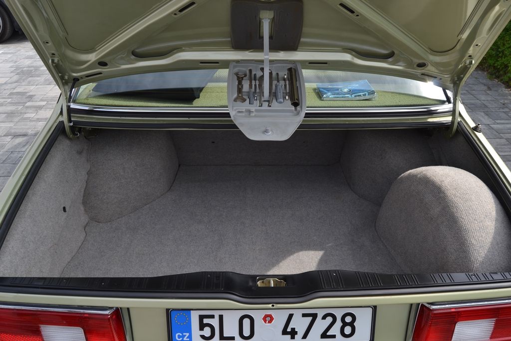 BMW 728i E23 / 72 000 km - 10