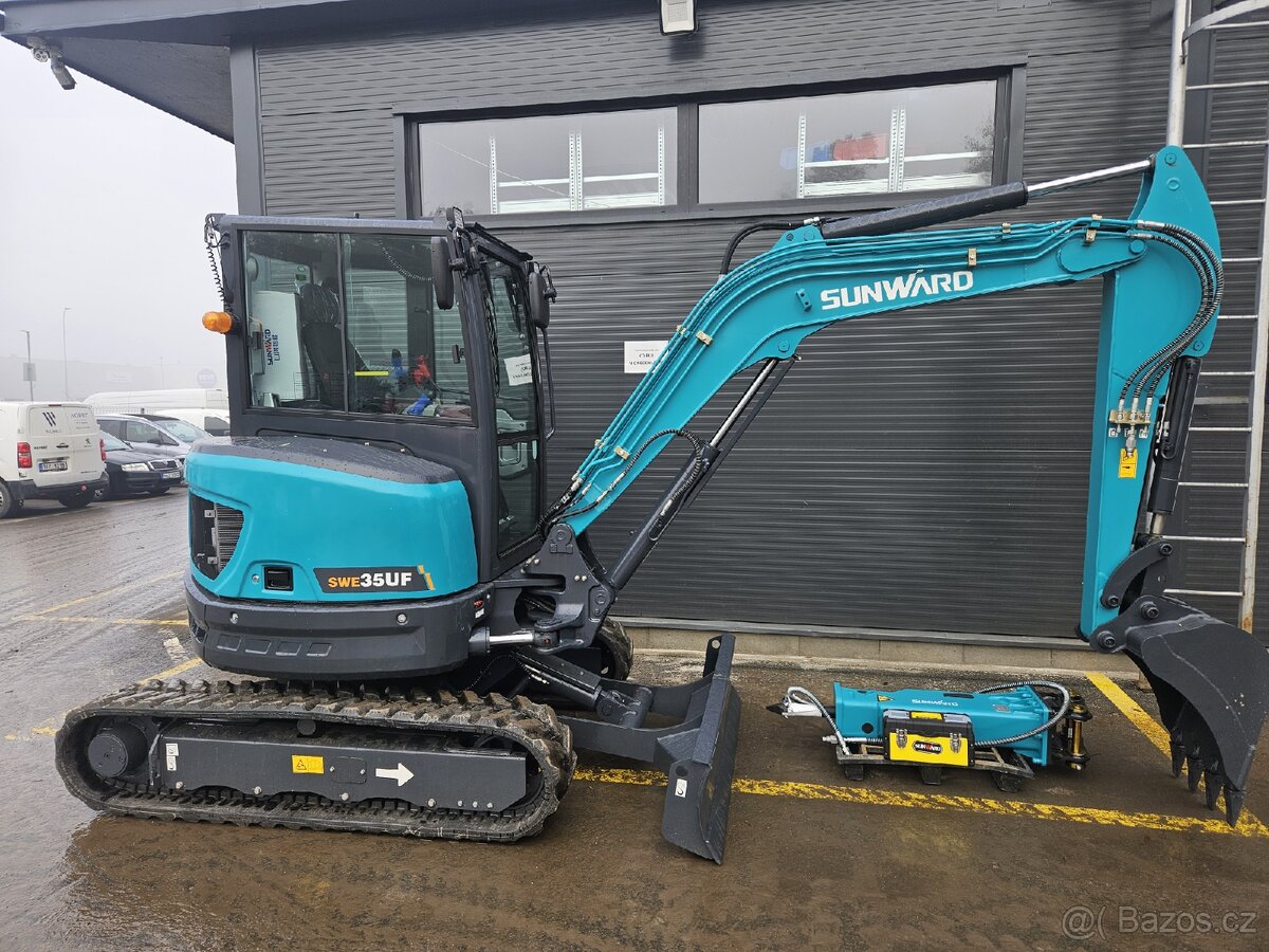 RYPADLO BAGR PÁSOVÝ 4000KG SUNWARD KUBOTA - 10