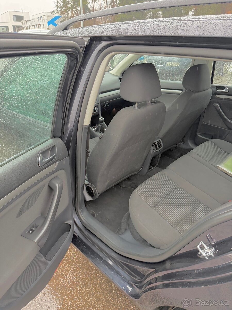 VW Golf 6 1.6 TDi 77kw HIGHLINE - 10